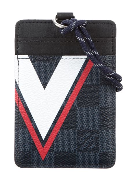 louis vuitton id card holder.